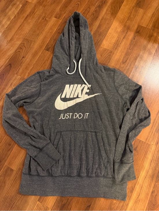 Nike Tops - Nike Lightweight Pullover Hoodie in a heathered charcoal/dark gray size XL